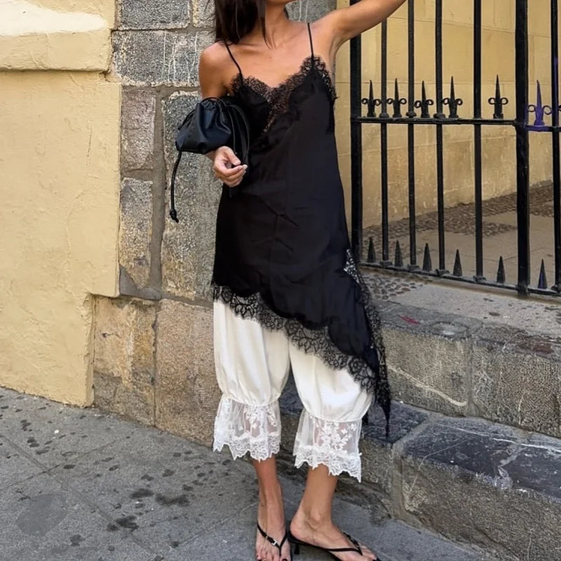 Top Satén Encaje Y2K Asimétrico