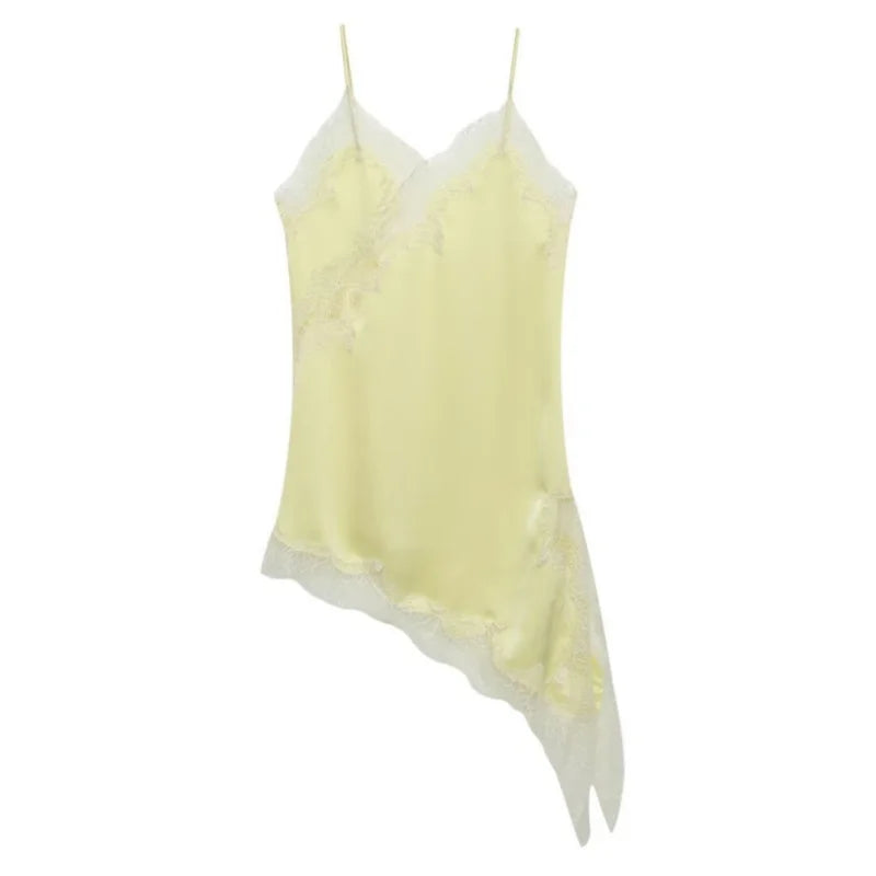 Top Satén Encaje Y2K Asimétrico