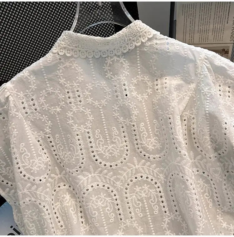 Blusa Bordada Cuello Calado Verano